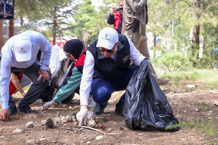Bilecik'te 'Orman Benim' etkinliğine gençlik aşısı