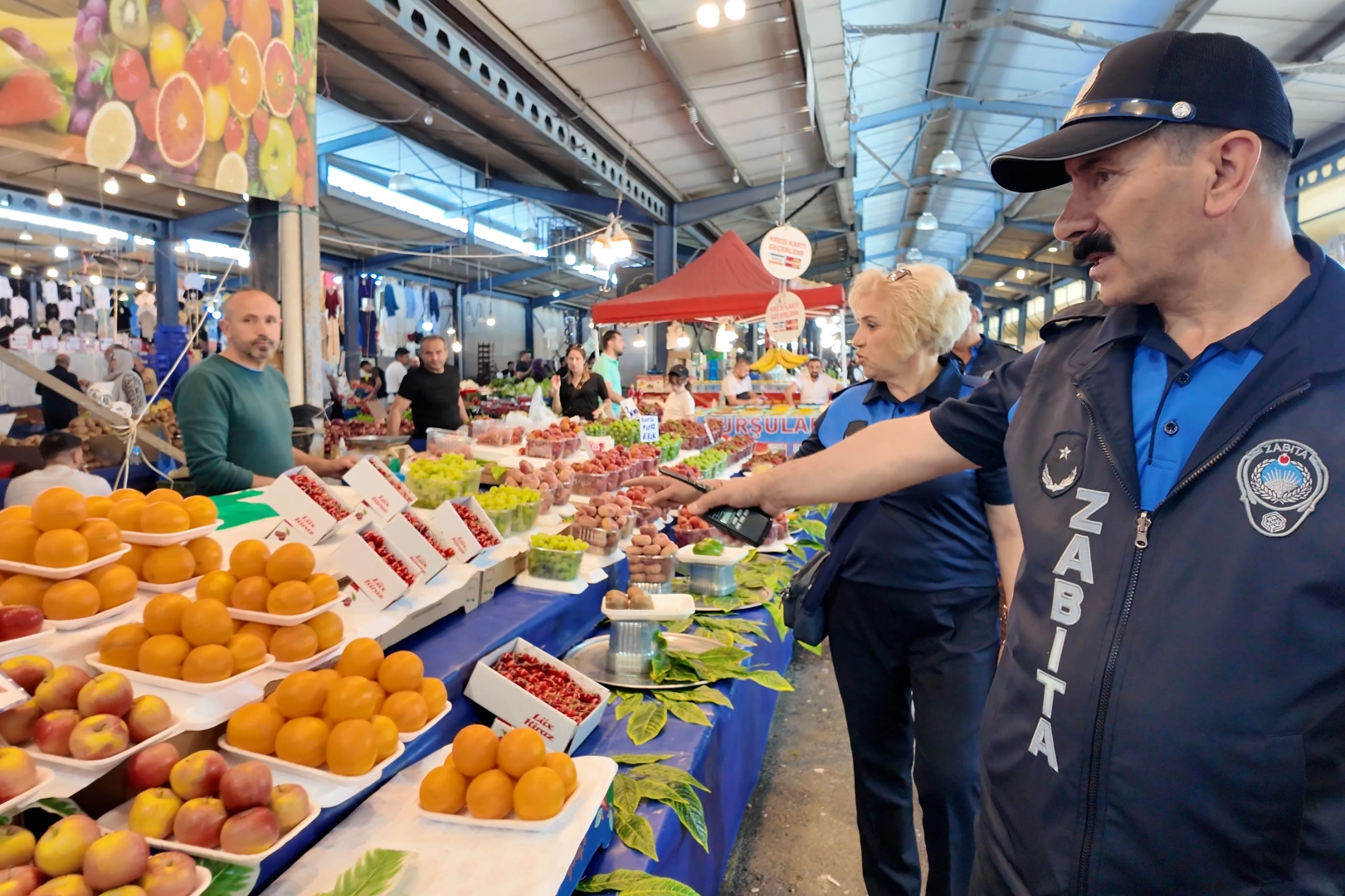 Bakırköy Zabıtası güvenli alışveriş için denetimleri sürdürüyor