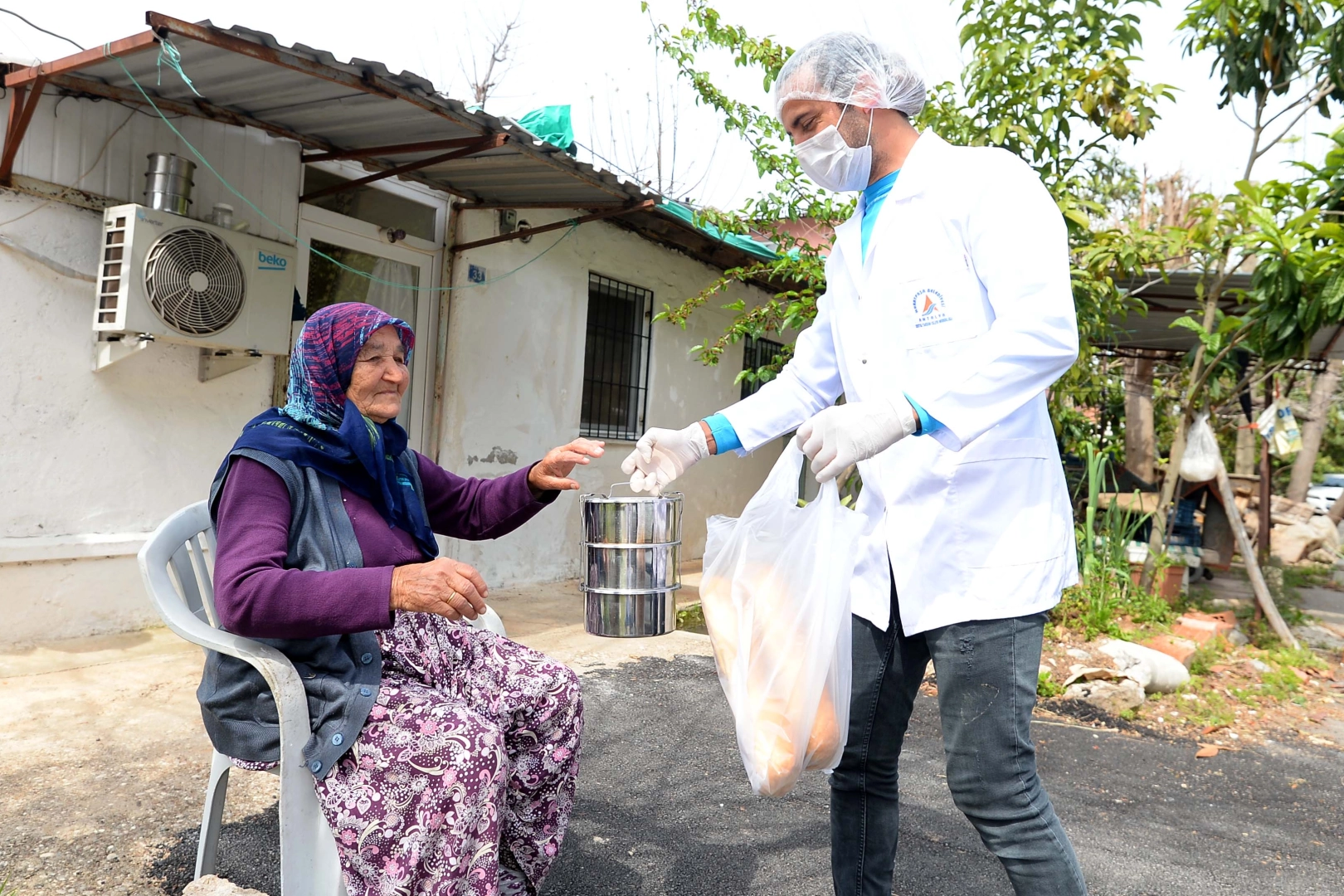 Adalya Vakfı kurban bağışlarını kabul etmeye başladı