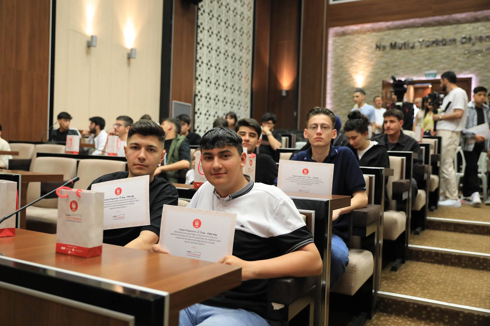 Ankara Keçiören Belediyesi'nde stajyerlere anlamlı veda