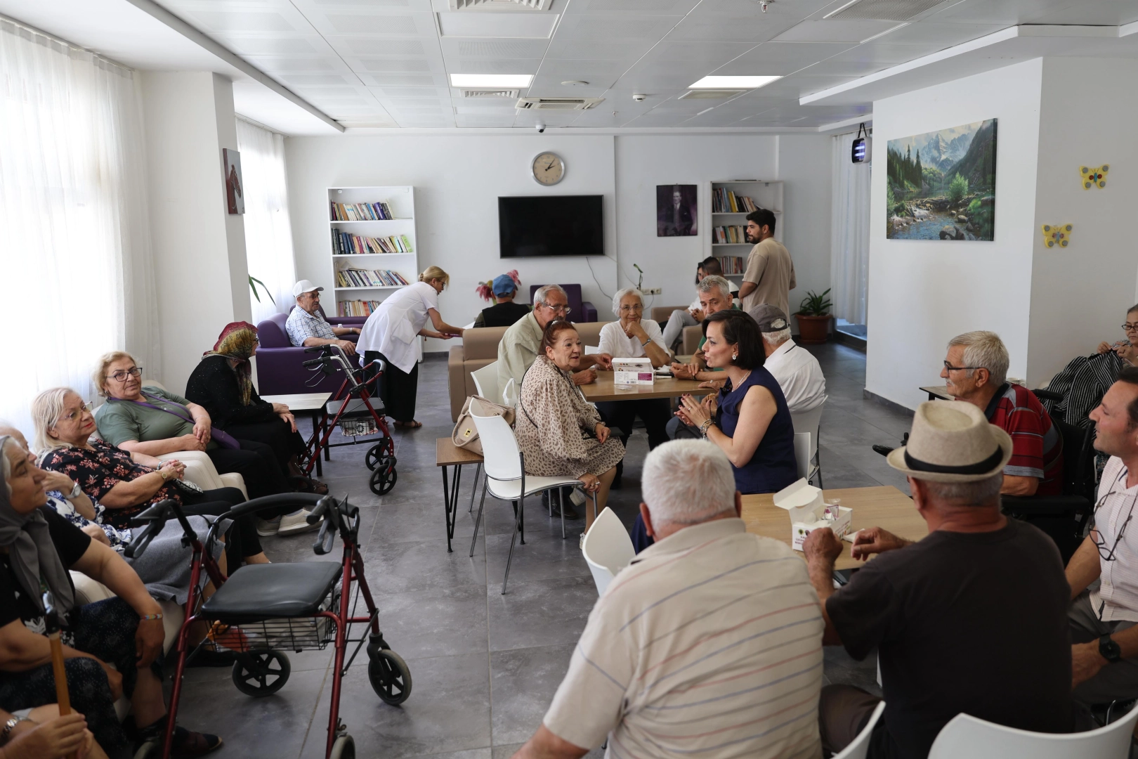 Karabağlar'da Başkan Kınay’dan 'huzurlu' ziyaret