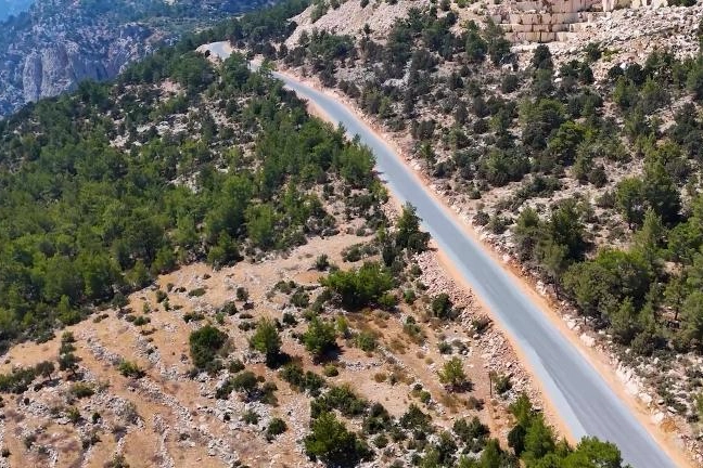 Mersin Büyükşehir’den Gülnar’da yol ve altyapı atağı