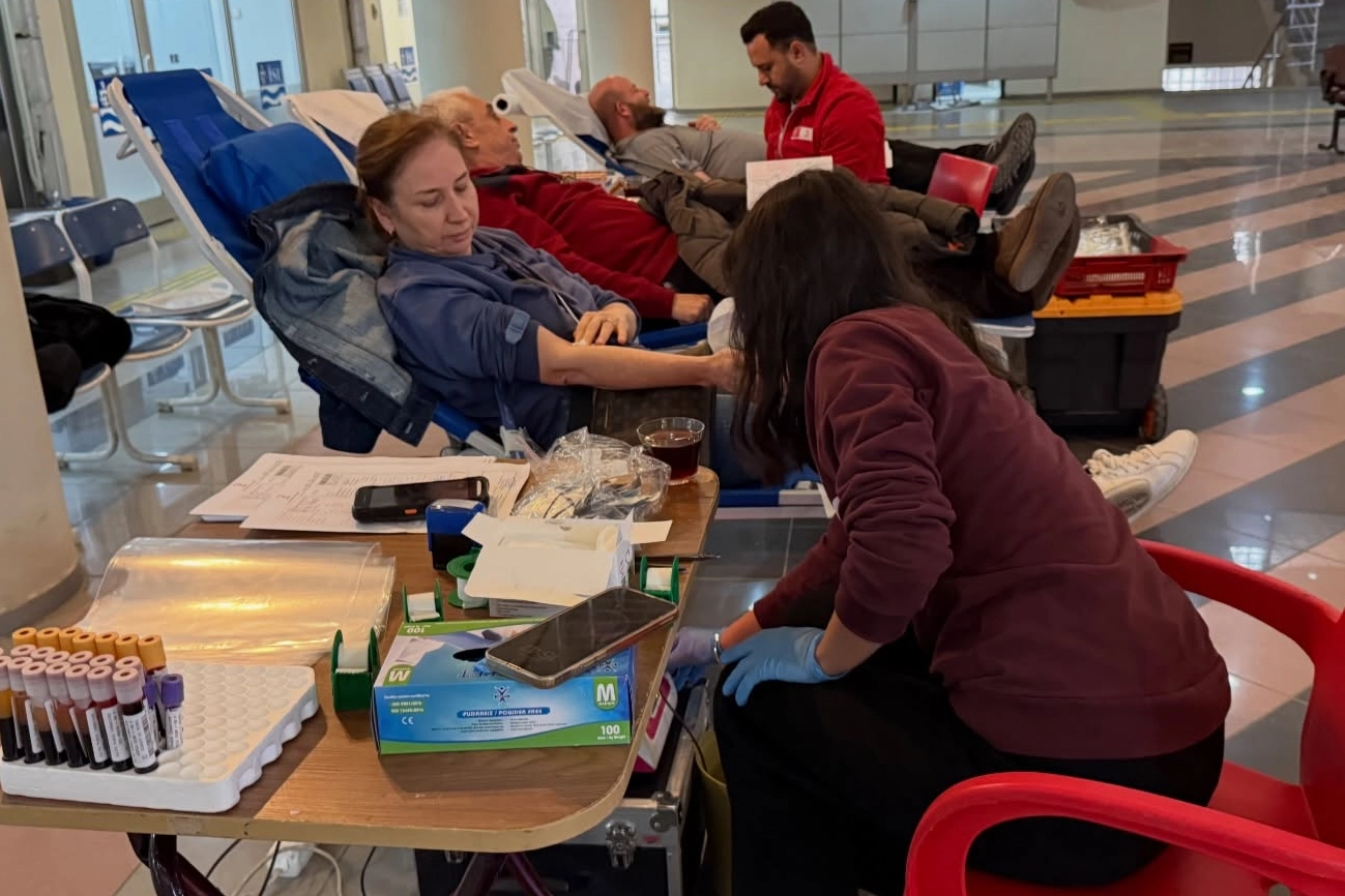 Kan stoklarına Gölcük Belediyesi'nden güçlü destek