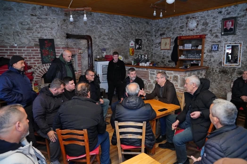 Balıkesir'de Başkan Ergin’den Küçükköy ve Sarımsaklı’da esnaf ziyareti